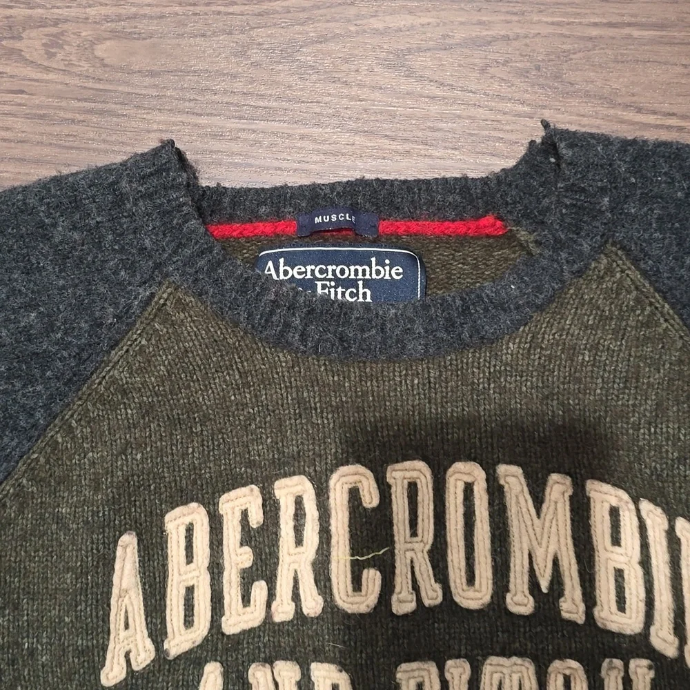 Abercrombie & Fitch Men's Lamb's Wool Blend  Green and Gray‎ Sweater L
